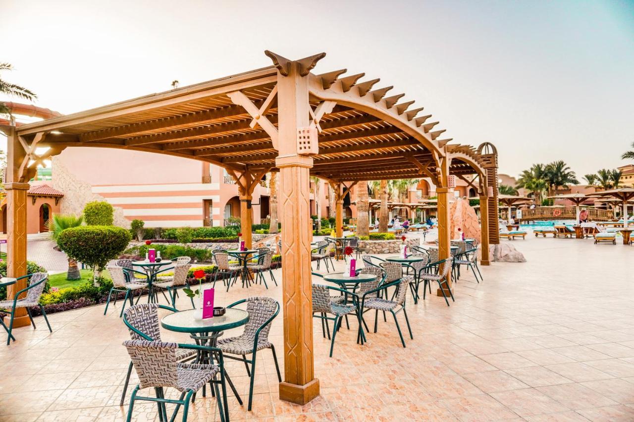 Charmillion Gardens Aquapark Hotel Sharm el-Sheikh Luaran gambar The hotel's pool area