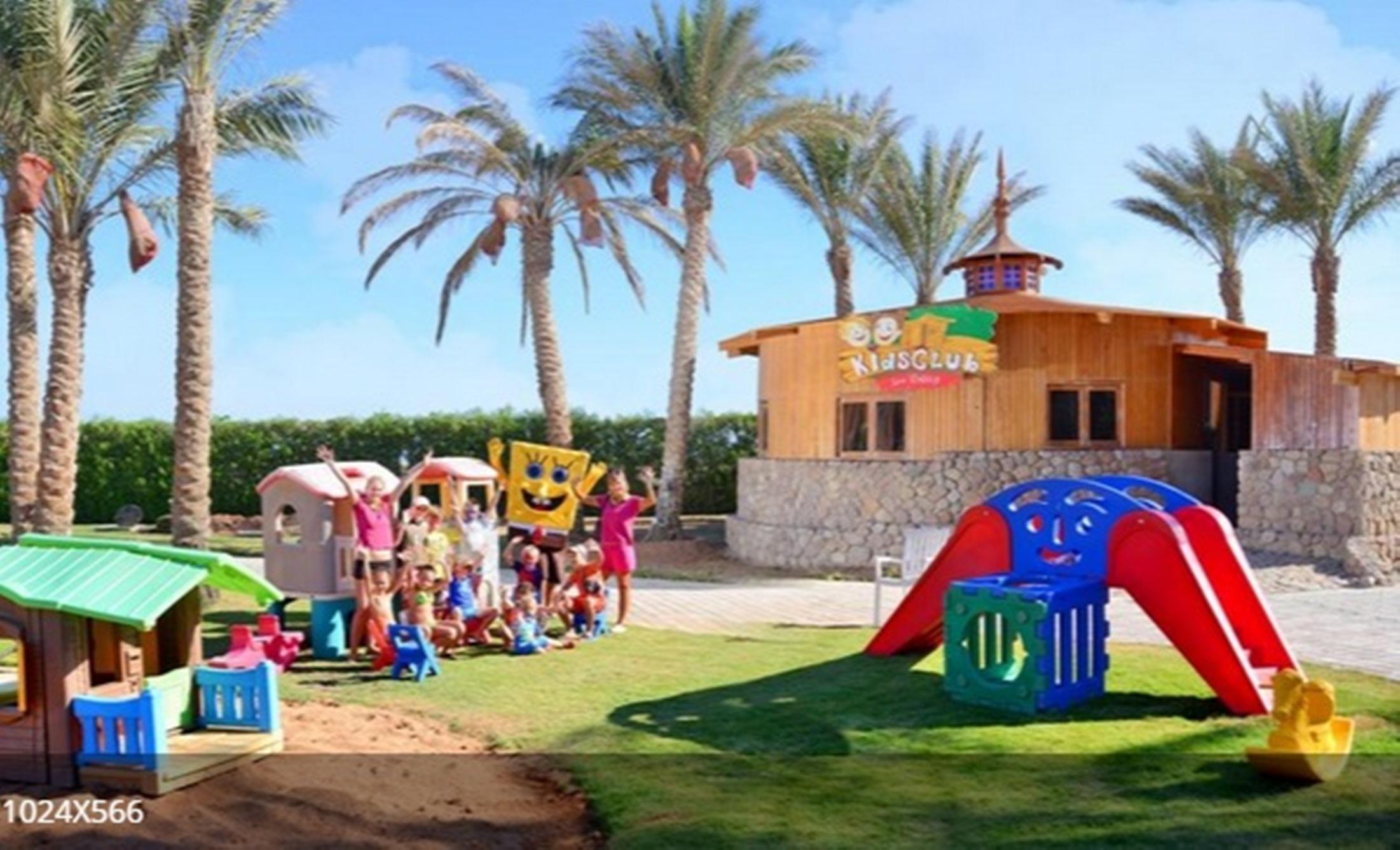 Charmillion Gardens Aquapark Hotel Sharm el-Sheikh Luaran gambar Kids Club at a resort in Egypt