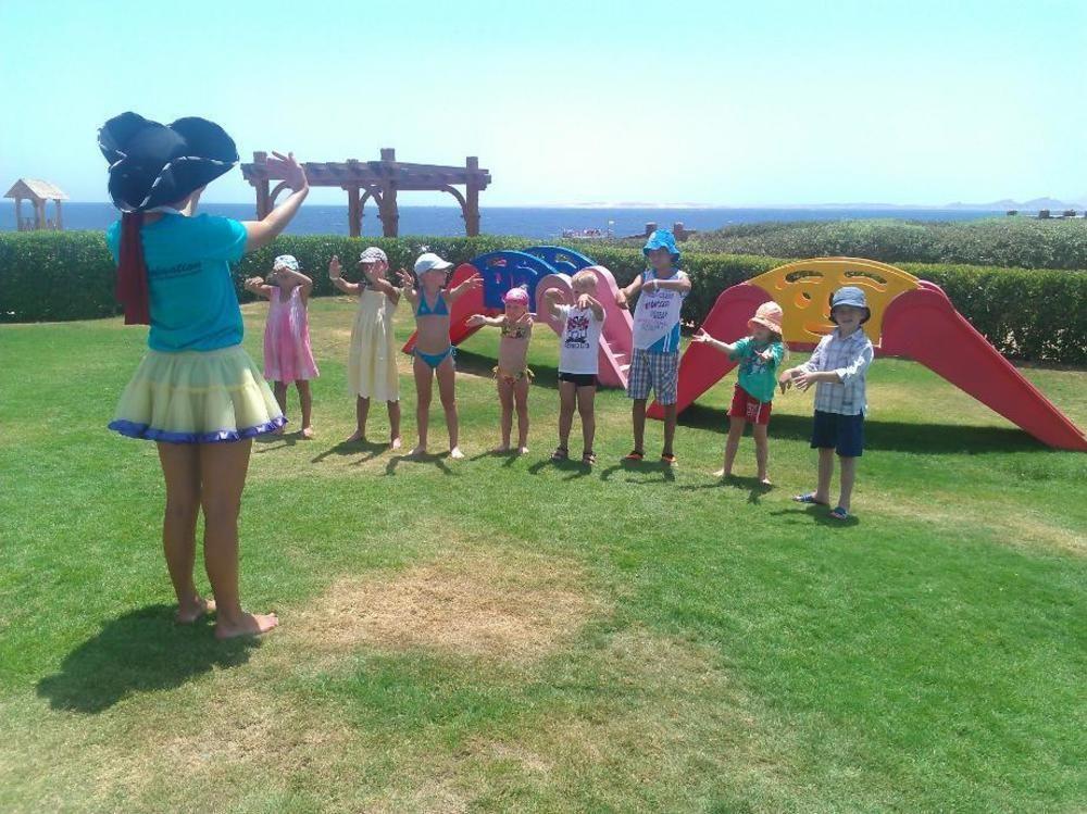 Charmillion Gardens Aquapark Hotel Sharm el-Sheikh Luaran gambar Children's theatre at the resort